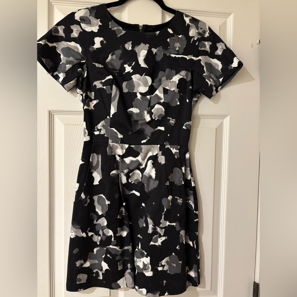 French Connection Black and Gray Fit and Flare Mini Dress Size 0